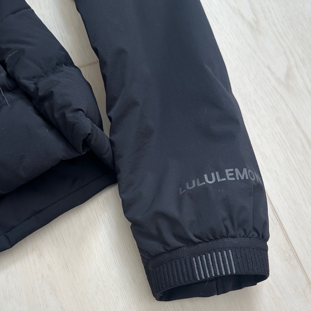 lululemon down for it all Women's jacket color Black - Picture 2 of 3